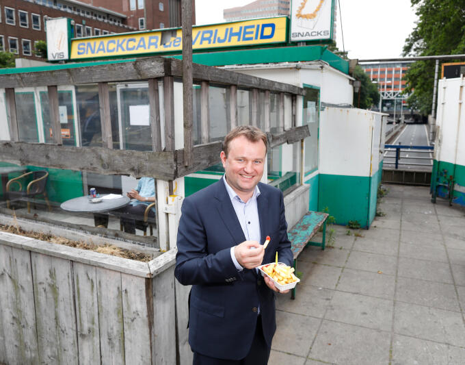 Bart van Kent: ‘In de koffietent en de snackbar komen van oudsher arbeiders en wijkbewoners samen. Daar kun je horen wat er speelt’   