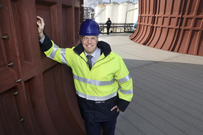 Bij Alco Energy in Europoort - Roy van Aalst: ‘De bedrijvigheid in de haven van Rotterdam bereikt via de weg en het water het achterland in het oosten waar ik vandaan kom.’