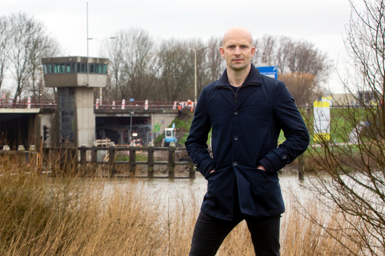 Lekker gepland: Botlekbrug én Wantijbrug gelijktijdig dicht