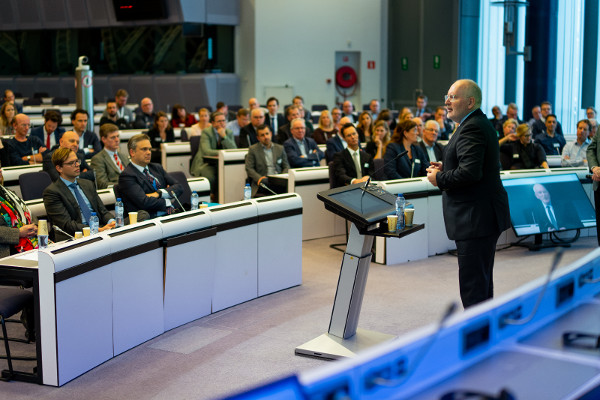 Frans Timmermans: 'EU is belangrijk voor je baan, bedrijf en toekomst'