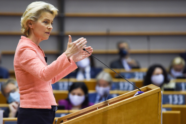 Voorzitter Von der Leyen zet daadkrachtig Europa neer