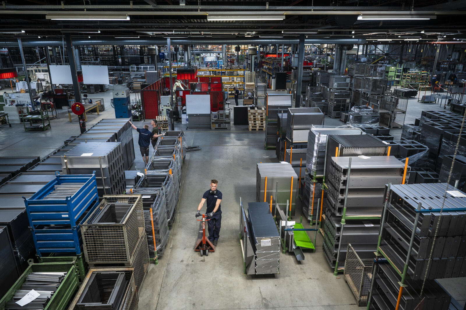 Vepa wint prijzen voor hun moderne manier van meubels maken